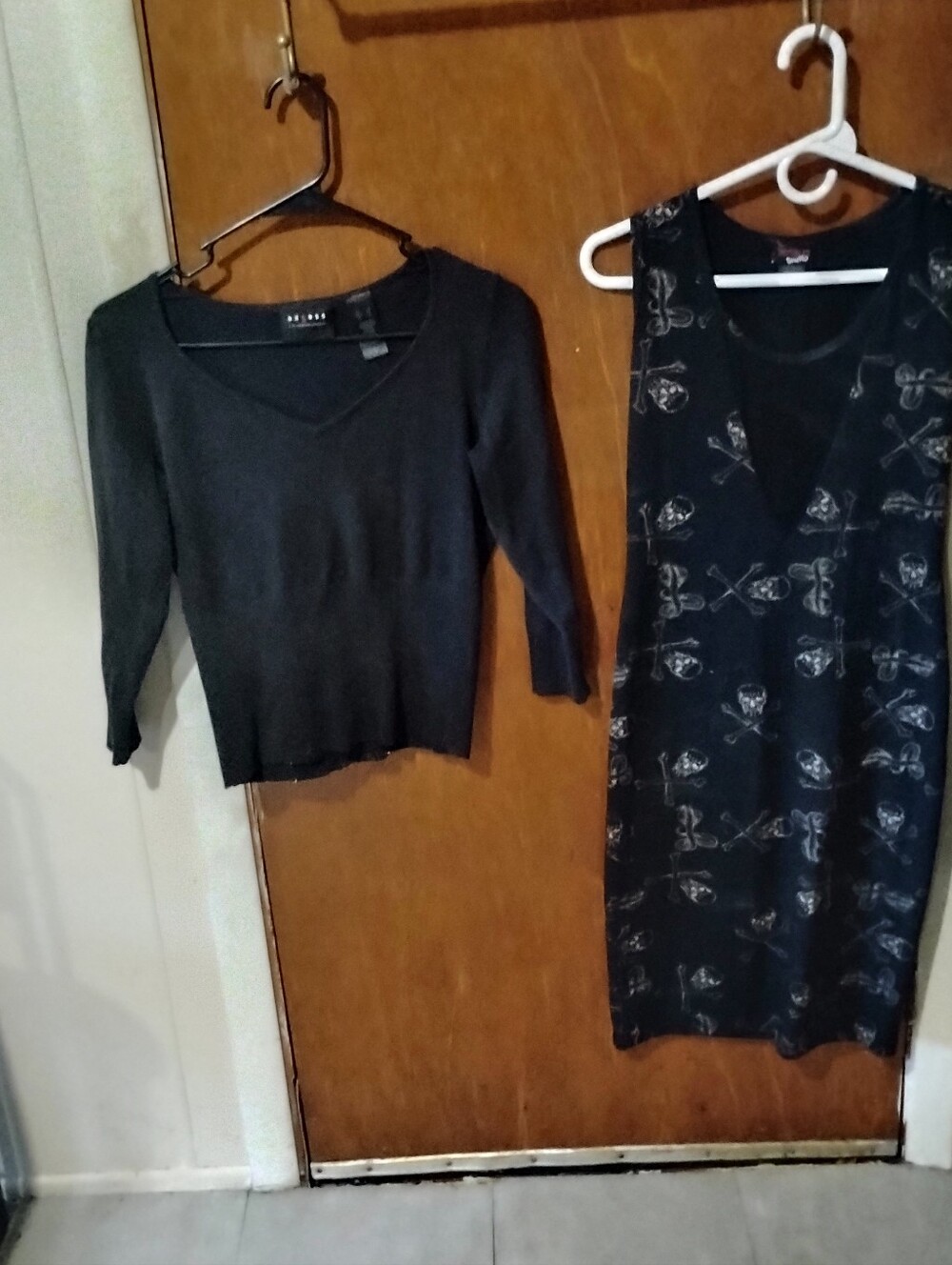 Size Small Switchblade Stiletto Skull & Crossbones Dress & Sweater